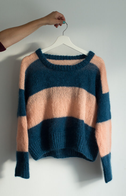 Knittingpattern womens striped sweater