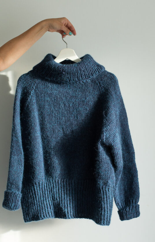 strikkeoppskrift dame genser høy hals