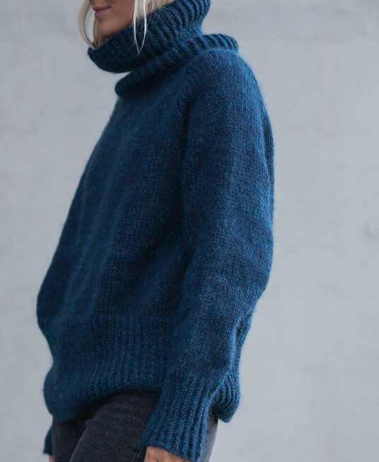 Knitting pattern turtleneck sweater