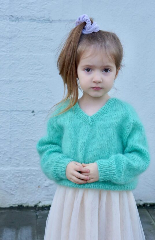 strikkeoppskrift genser jente