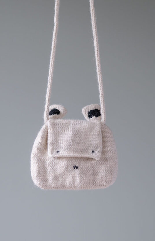 27878-Little-knitted-bag-strikkeoppskrift-1 - HipKnitShop knitting pattern animal bag
