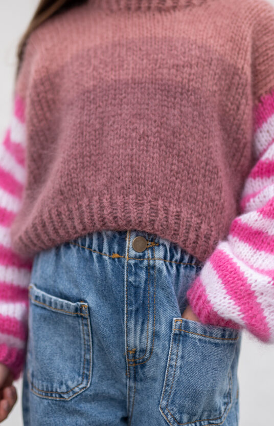 27955-Paradise-genser-barn-strikkeoppskrift-31 - HipKnitShop MODERNS SCANDINAVIAN KNITWEARBarnestrikk HipKnitShop_-49