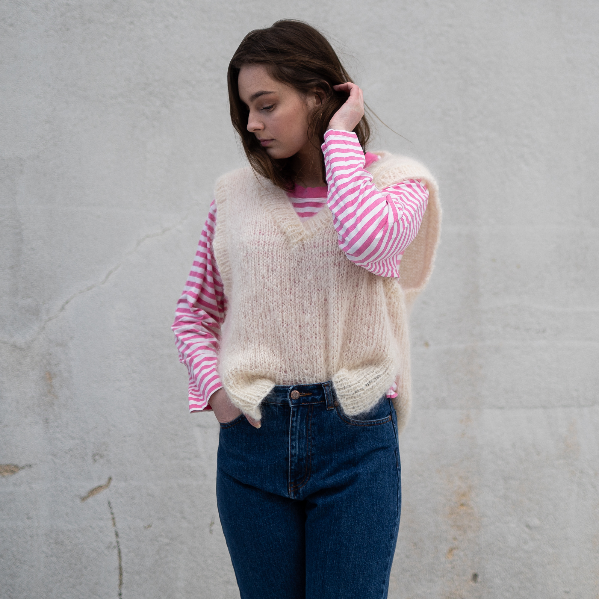 28796-Fluff-Vest-kit - HipKnitShop strikkevest oppskrift