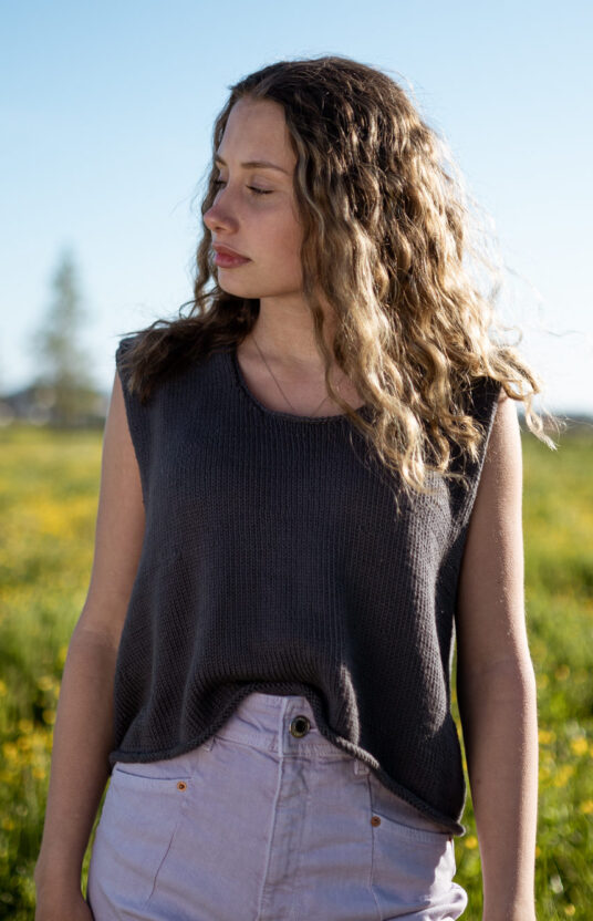 sommertopp dame strikkeoppskrift