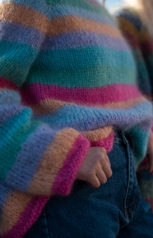 striper genser mønster