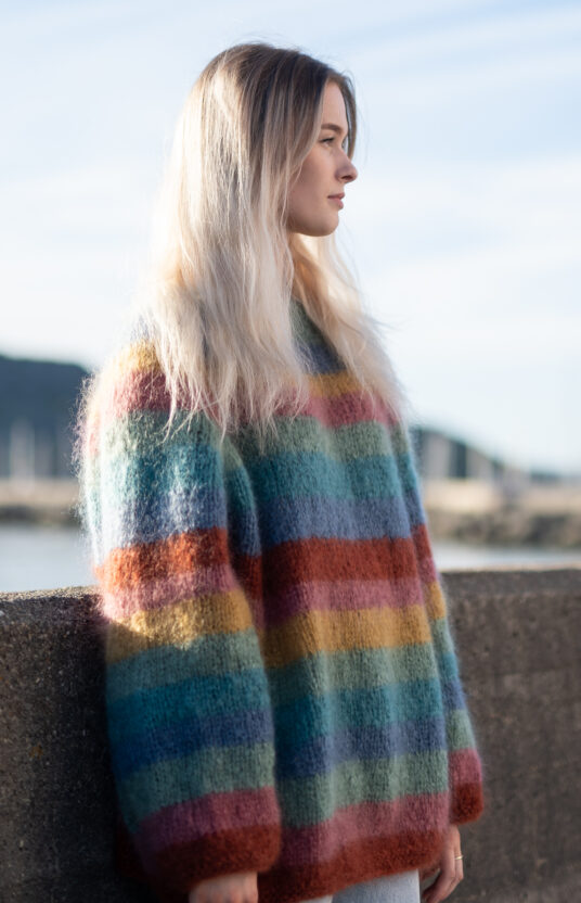 strikkegenser ensfarget fluffy mohair strikk mila