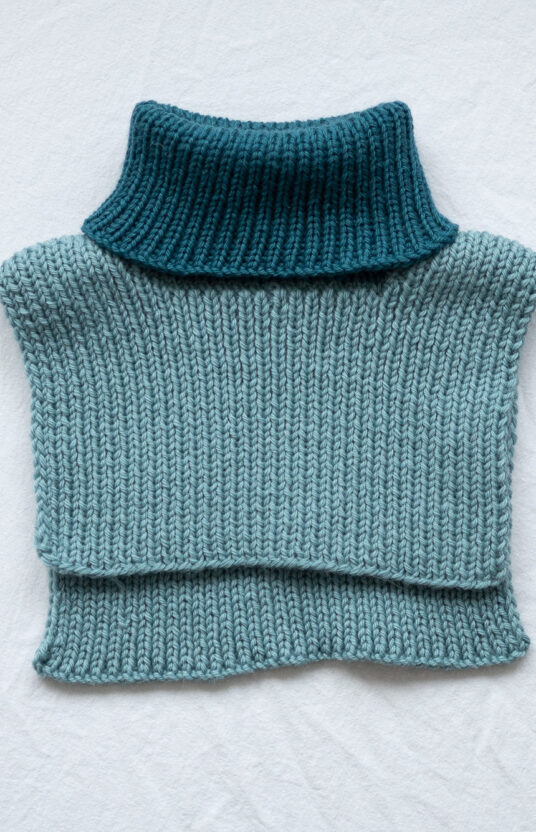 29398-Pop-hals-barn-kit-3 - HipKnitShop neck warmer knitting pattern