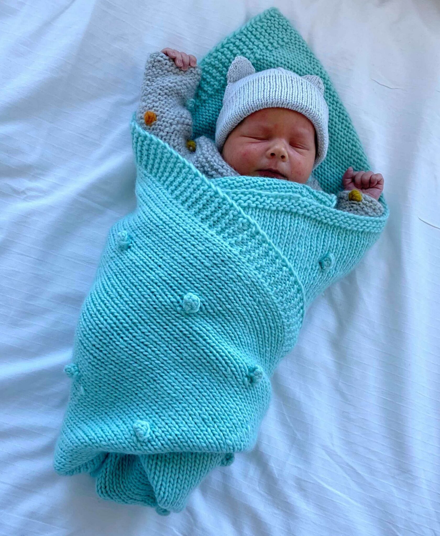 - HipKnitShop babypledd strikkeoppskrift