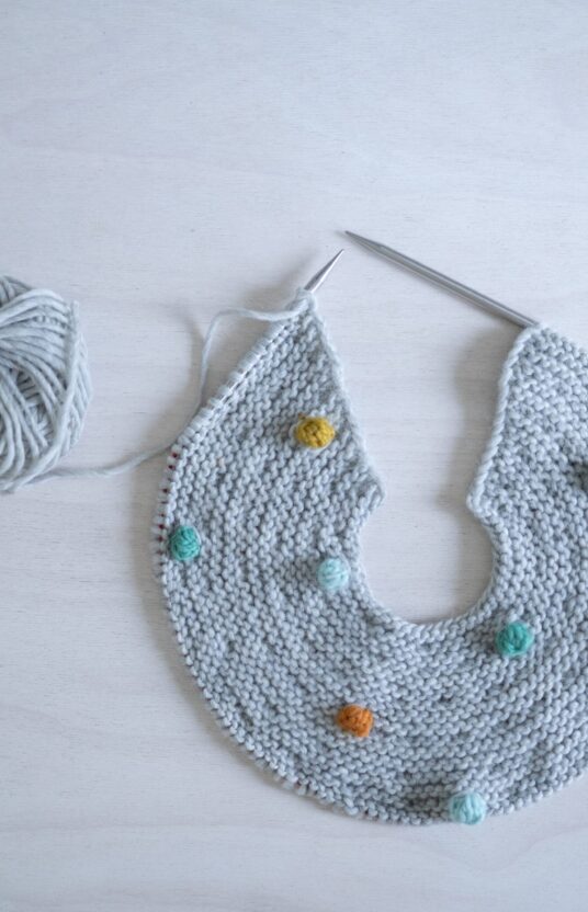 Popcorn stitch knitting