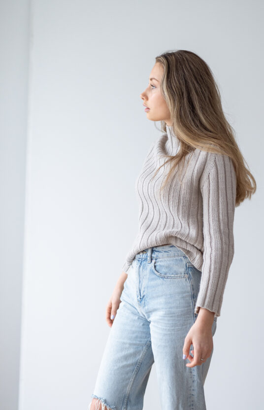 strikkeoppskrift genser ribb dame