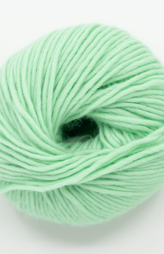 knitting webshop green yarn