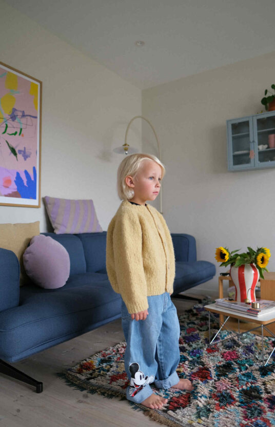 ovenfra og ned raglanjakke inspirasjon strikk til gutt barnestrikk