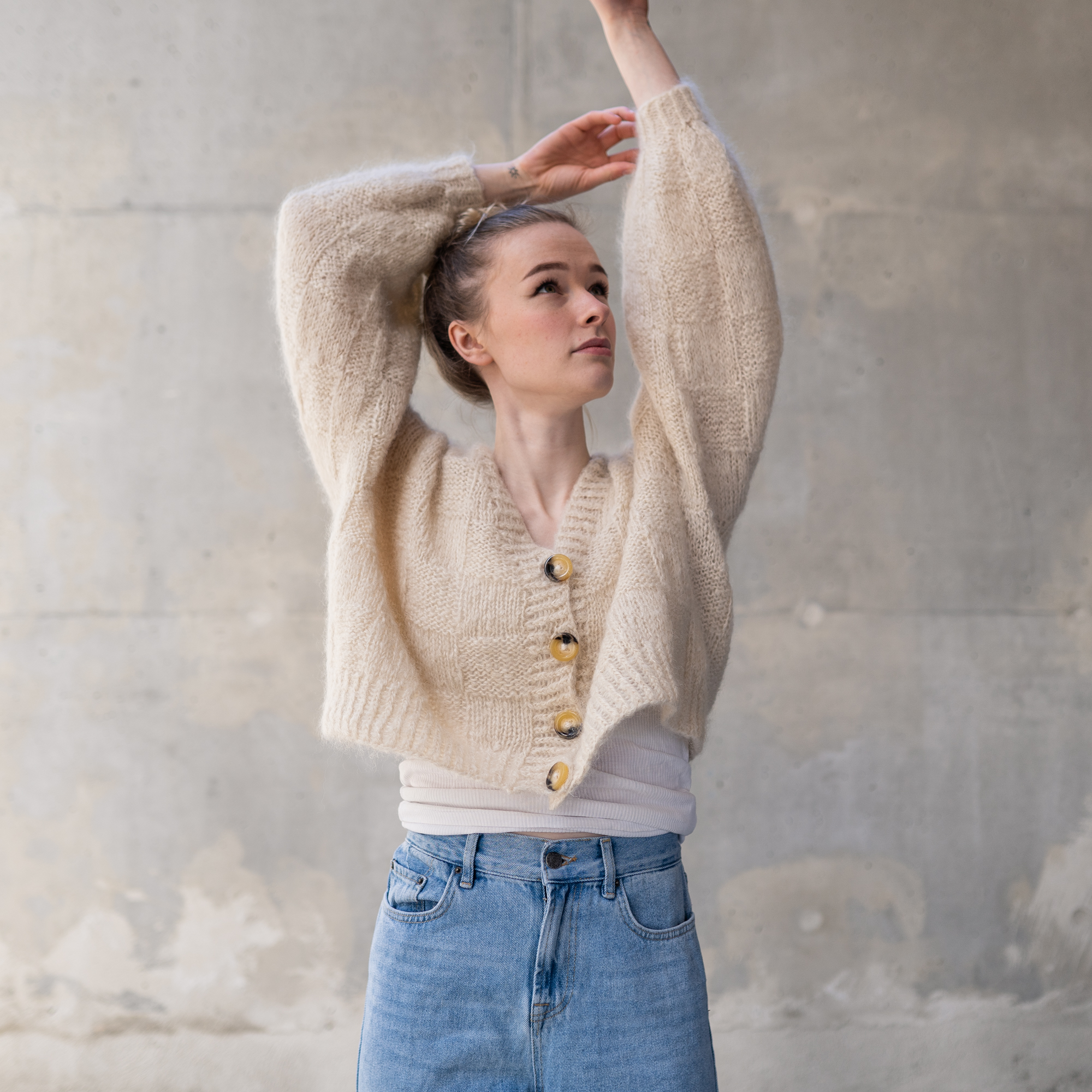 75206-Showtime-cardigan-kit-14 - HipKnitShop