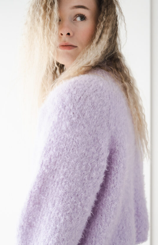 enkel høyhalset genser dame oppskrift