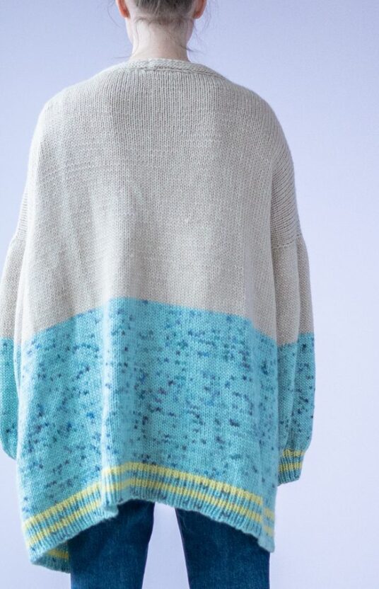 strikkeoppskrift lang jakke dame