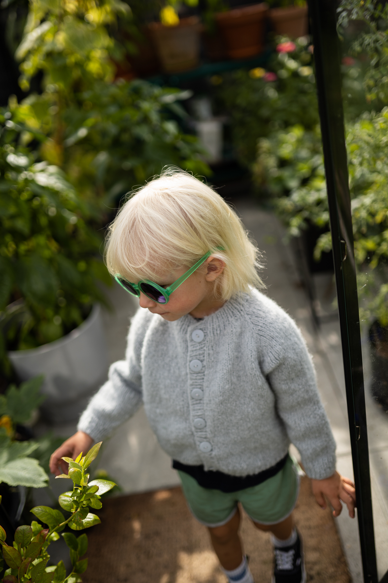 Love heart cardigan for kids knitting pattern