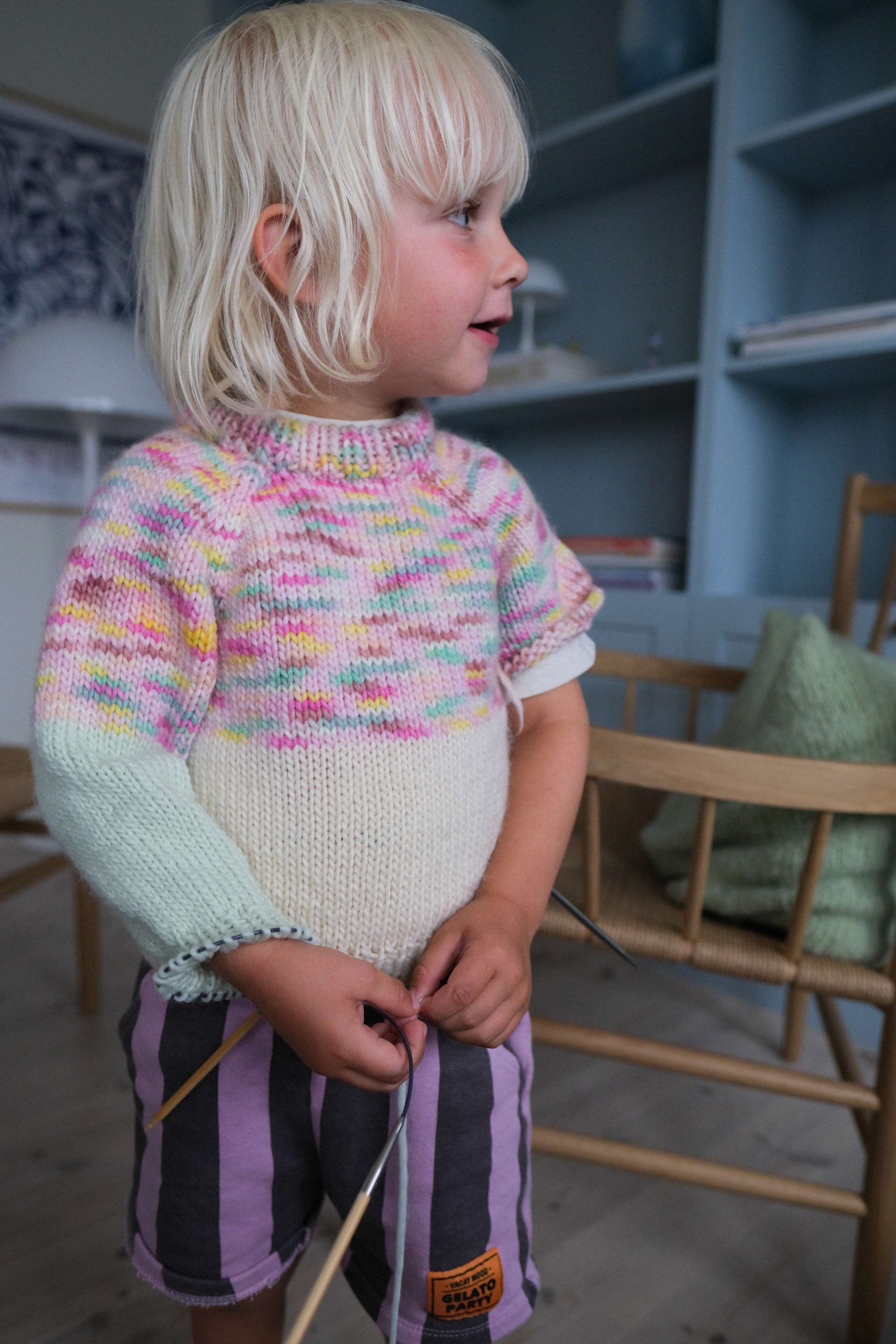 beginner friendly knitting pattern sweater kids raglan