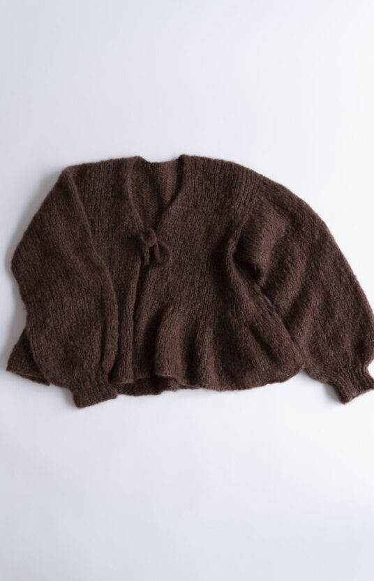 strikkejakker med volang og snor fin cardigan strikkeoppskrift jakke dame strikkejakke mohair