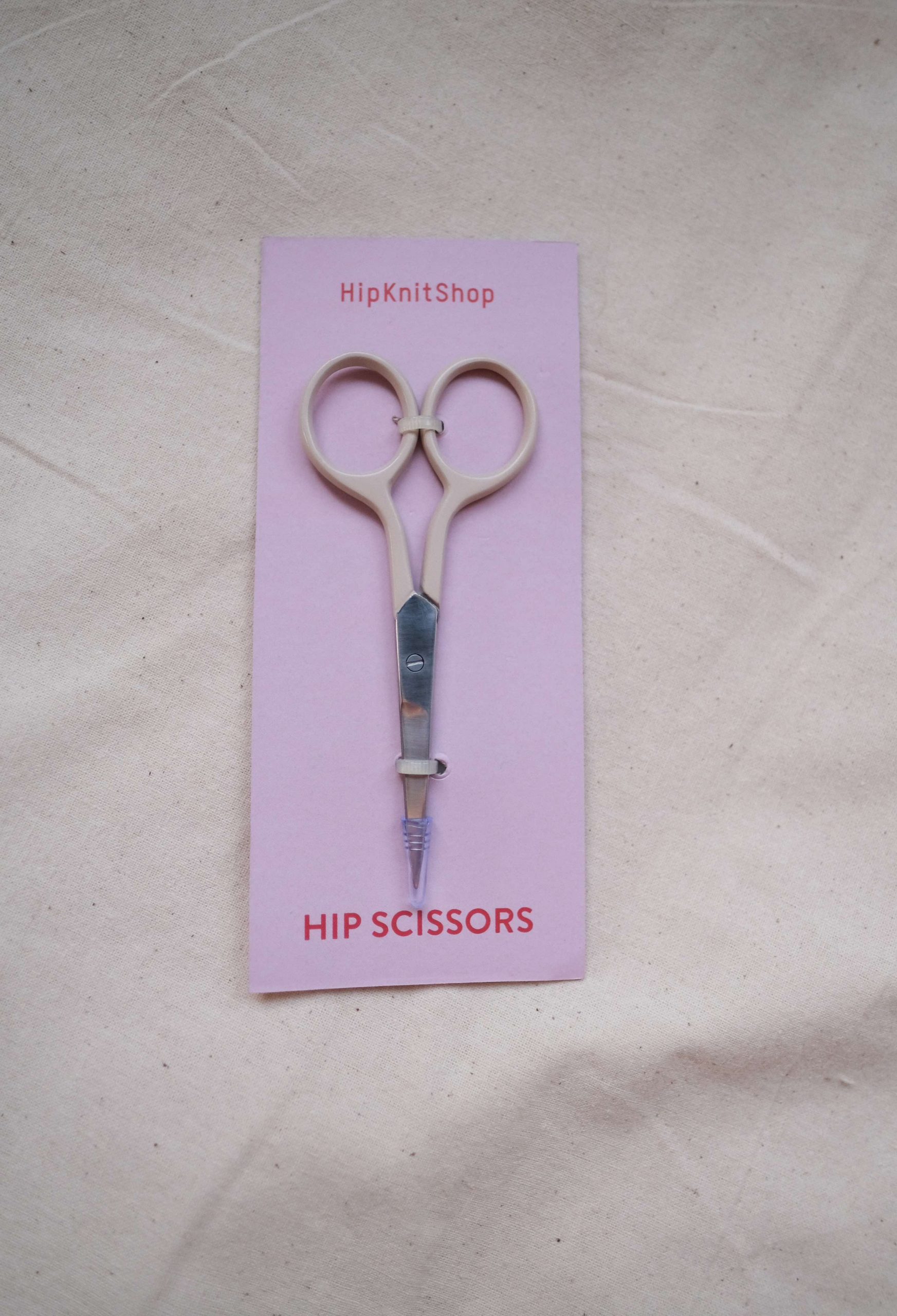 beige knitting scissors in. Small scissors for knitting / craft / art / embroidery. Small scissors airplane webshop