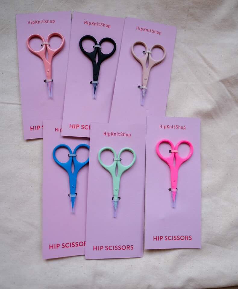 Knitting scissors in. Small scissors for knitting / craft / art / embroidery. Small scissors airplane webshop