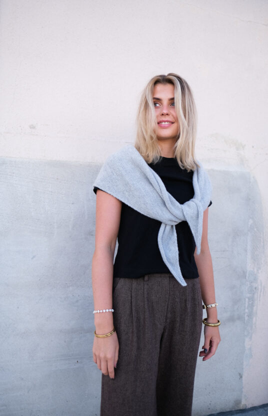 strikket skjerf sjal oppskrift enkelt trekantskjerf merino