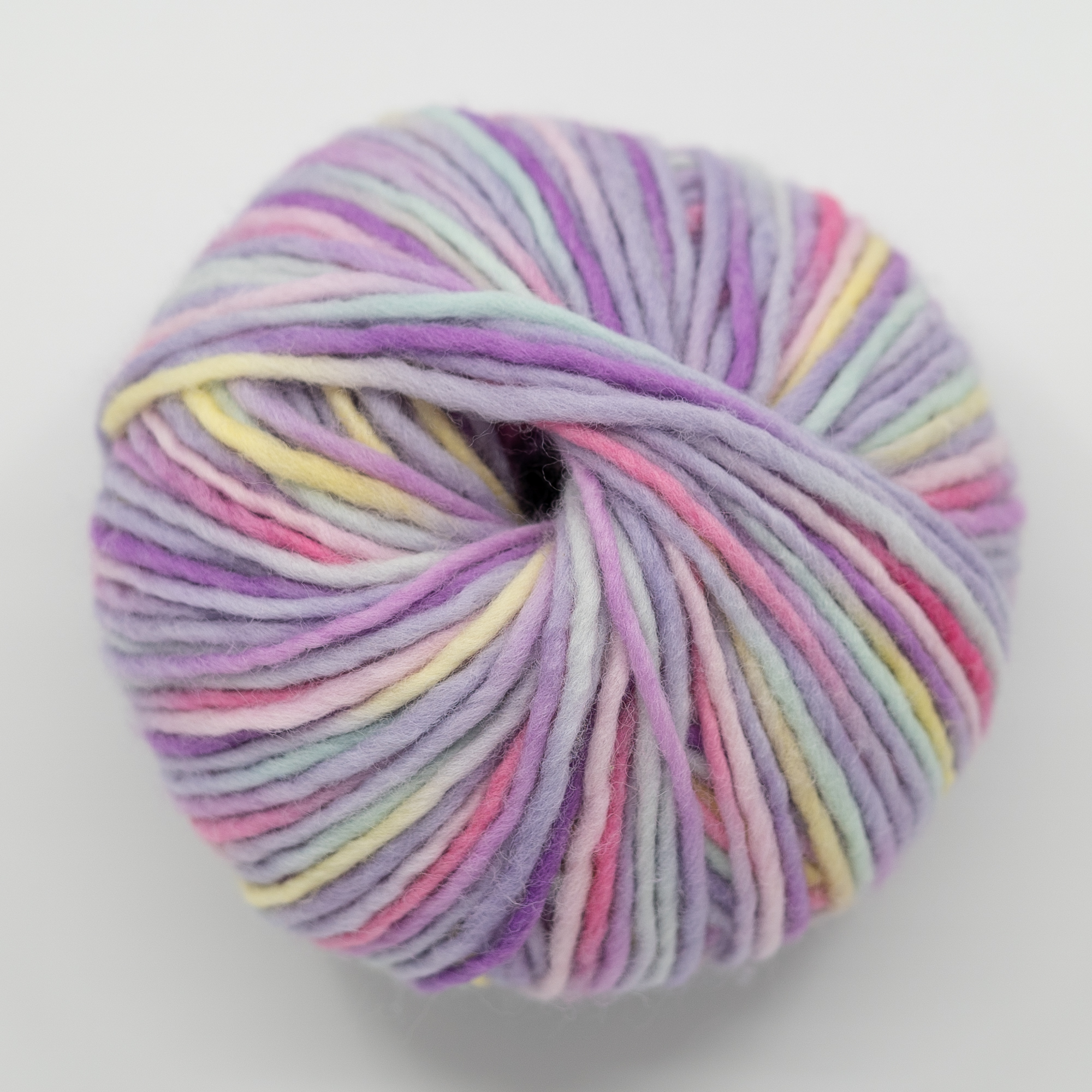 hand dyed wool yarn 100 % wool webshop yarn