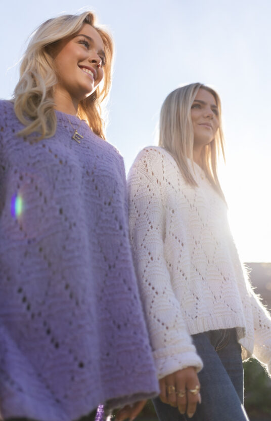 strikkegenser struktur børstet alpakka myk genser dame oppskrift