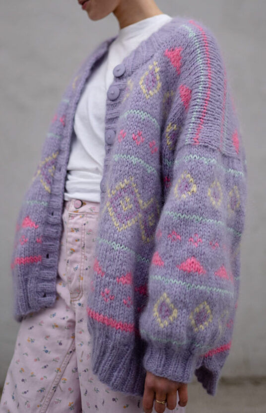 strikkejakke med mønster og farger fame jakke dame