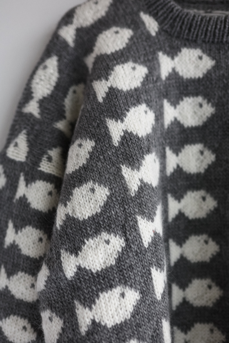 223294-Fishy-genser-dame-kit-5 - HipKnitShop