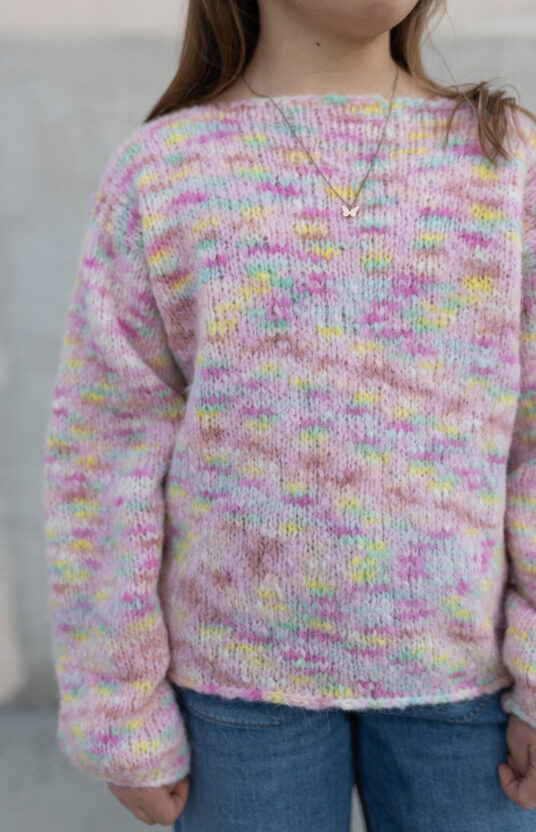 strikk til jente genser strikkeoppskrift børstet alpakka