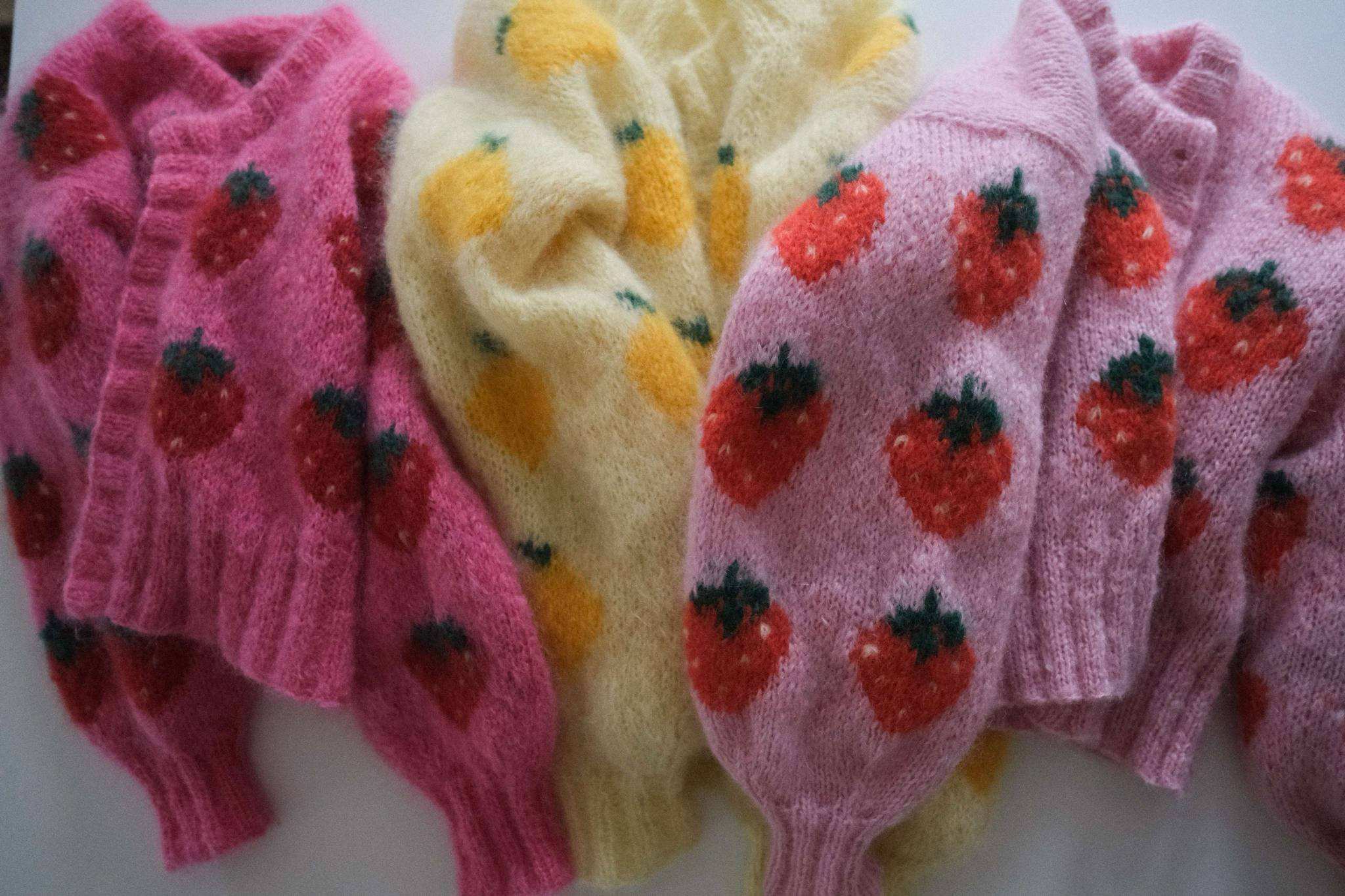 229062-Fruity-cardigan-strawberry-kit-27 - HipKnitShop 875d67ed-e5cb-48fa-9a8c-cbda08887880