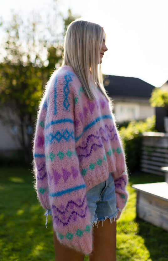 strikkegenser med farger og mønster oppskrift mohair 80talls genser