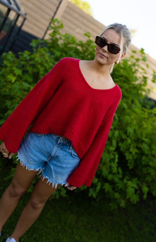 strikkegenser v hals hverdag dame strikkeoppskrift