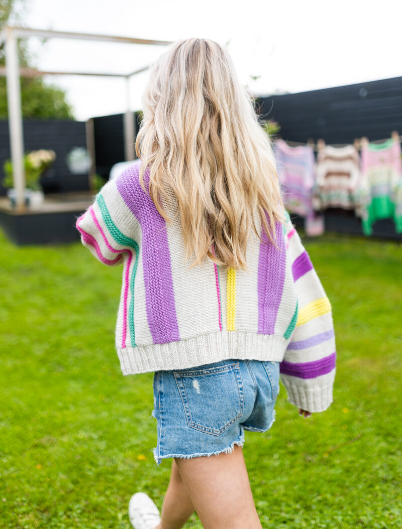 Soda Pop sweater knitting pattern - HipKnitShop strikkegenser inspirasjon fargeri genser i ull Hip Wool stripegenser jente dame