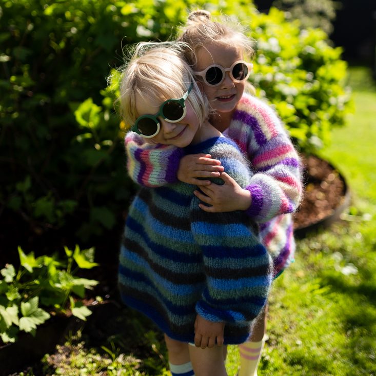 234013-Mila-genser-barn-strikkeoppskrift - HipKnitShop Barnestrikk oppskrifter-45