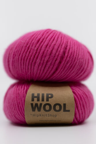 Hot pink wool yarn online store yarn and knit accessories. Yarn thick needles