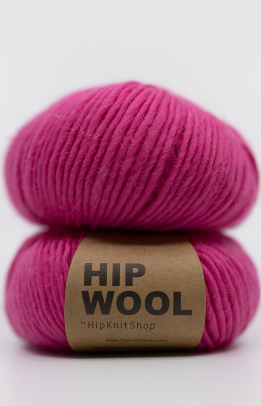 knall rosa ullgarn nettbutikk garn og strikk tilbehør. Garn tykke pinner