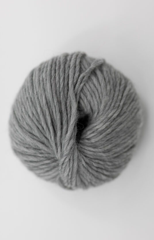 garn strikk grå Hip wool strikk nettside garn og strikk gråfarger inspirasjon