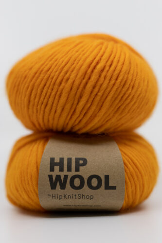 bright orange yarn in wool. Colorful yarn online shop and knitting yarn in many colors. Inspiration knitting yarn Hip wool