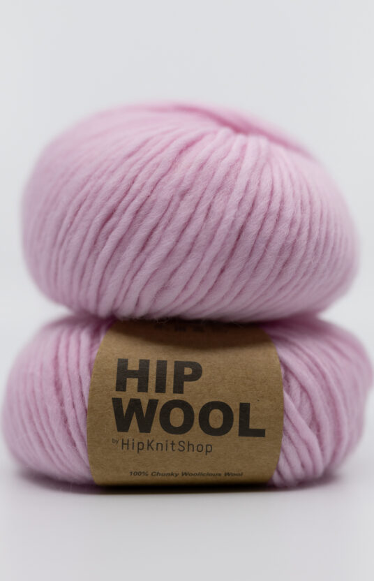 lys rosa garn. Fargerikt garn til strikk på pinne 5-8 mm. nettbutikk pastell garn ullgarn