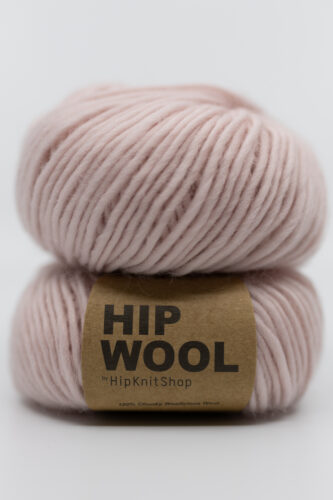 Dusty pink yarn. Colorful yarn for knitting with needles 5-8 mm. Online shop pastel yarn