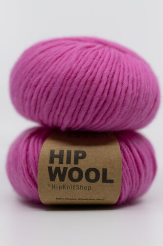 Bright pink yarn. Colorful yarn for knitting on needles 5-8 mm. webshop colorful yarn hubba bubba hip wool