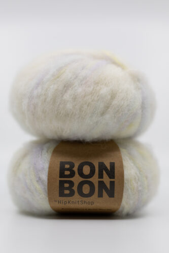 hand-dyed yarn BonBon pastel white brushed alpaca