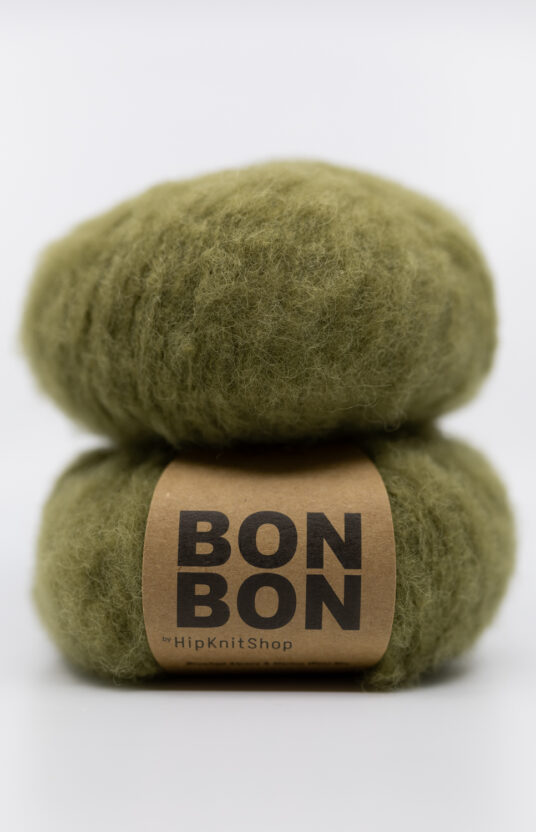 børstet alpakka garn bonbon mykt oliven grønn støvet rolig grønn farge
