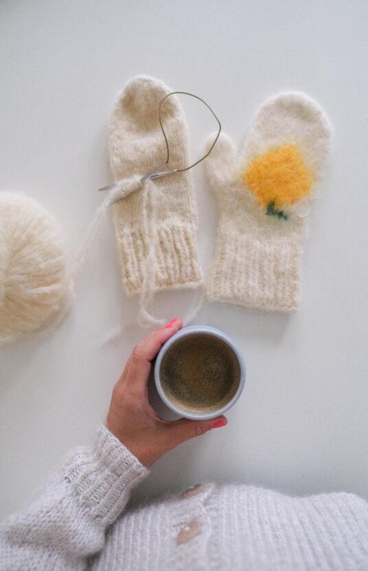 strikkeoppskrift votter sitron fruit mittens gavestrikk inspirasjon børstet alpakka