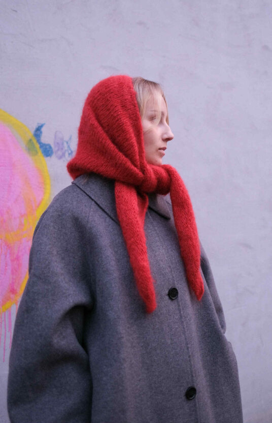 strikkeoppskrift sjal strikket hette oppskrift juicy skjerf hoodie dame fluff mohair