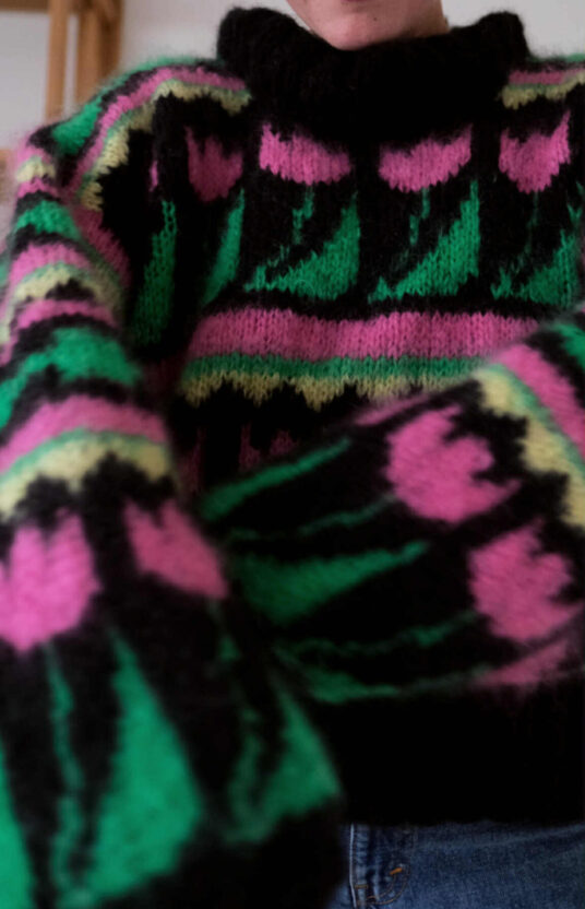strikkegenser 80talls tulipan genser strikkeoppskrift dame mønster og farger