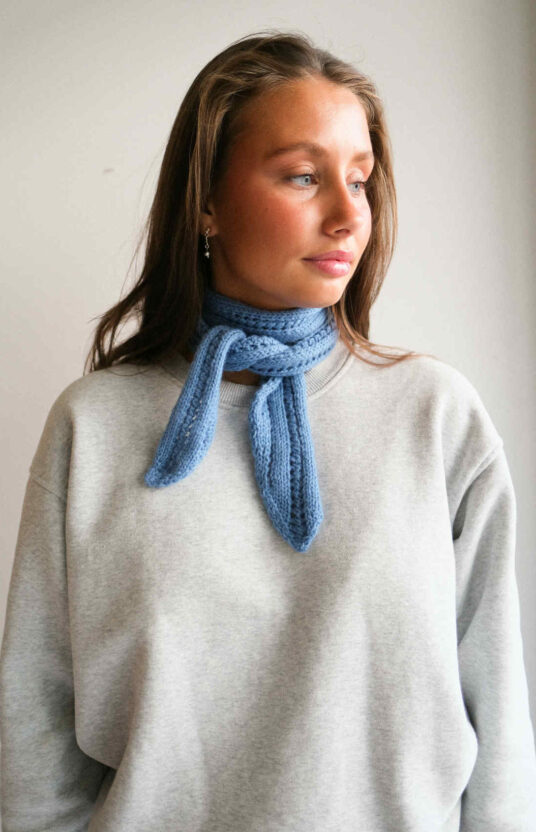 strikkeoppskrift lite skjerf. Strikket sjal oppskrift. Populært lite skjerf sjal oppskrift