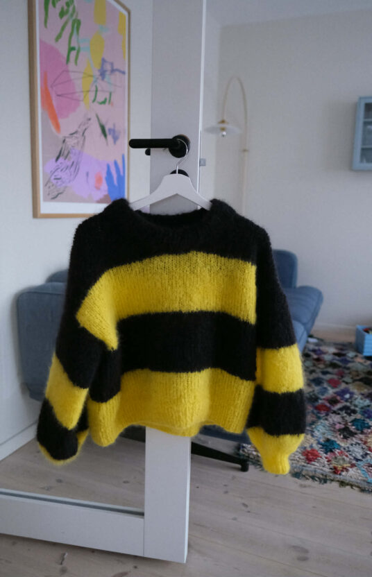 strikkegenser mohair fluff og farger. Strikkegenser bodø glimt fotballgenser. strikkeoppskrift genser dame bodø glimt