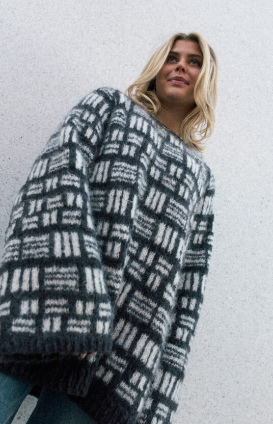 strikkeoppskrift genser dame raglan turgenser med farger skappel helene moo strikkegenser eventyr